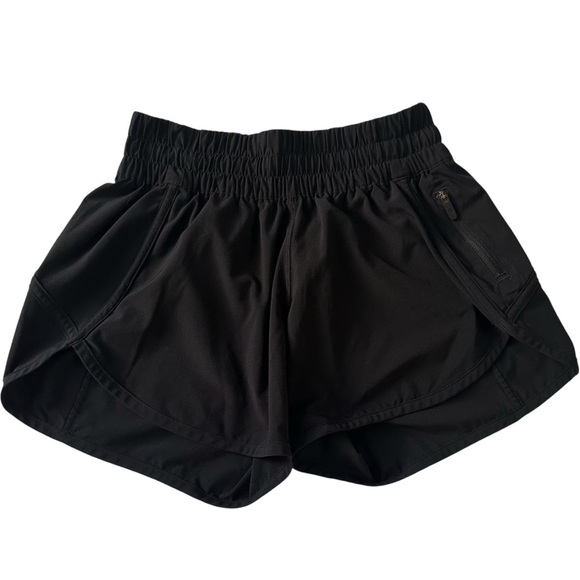 Lululemon Tracker Short V *4" Black SZ 4 - Picture 7 of 7